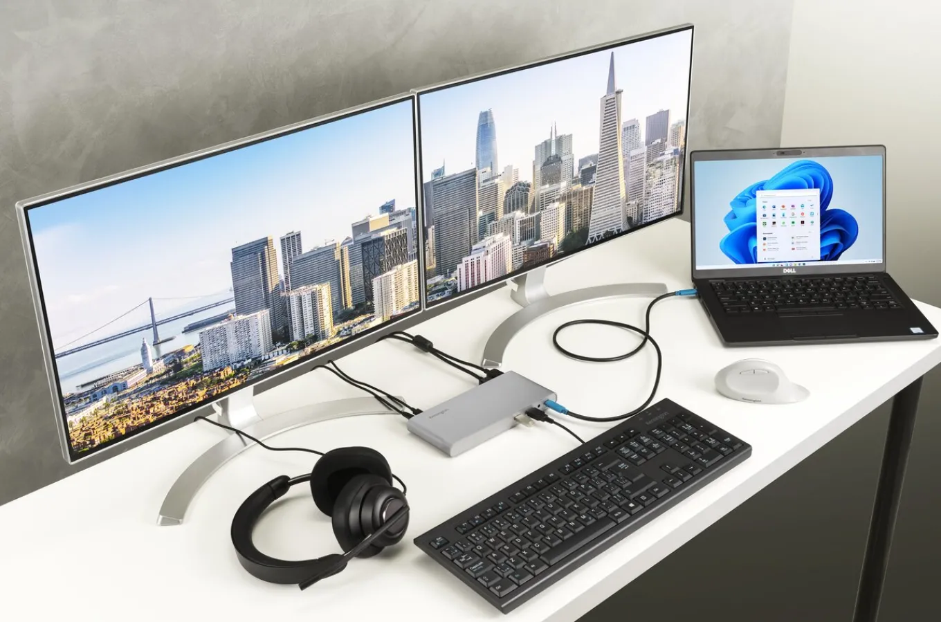Kensington SD4810P USB-C® 5Gbps Triple Video Driverless Dock - Dual Power Option - DP++/HDMI/VGA - Windows Best Sale